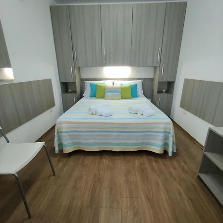 Couette-café Incanto Salento 4*